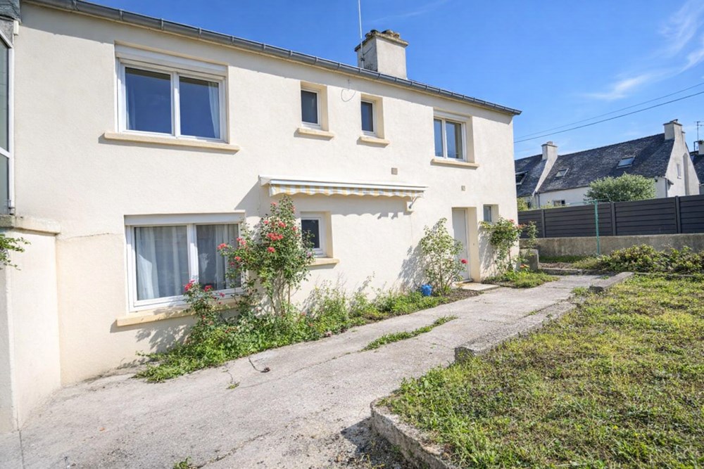 MAISON - T6 - 5 CHAMBRES - IDEALEMENT SITUE - PIECE DE VIE DE 46M² - GARAGE - EXPOSITION SUD photo 5