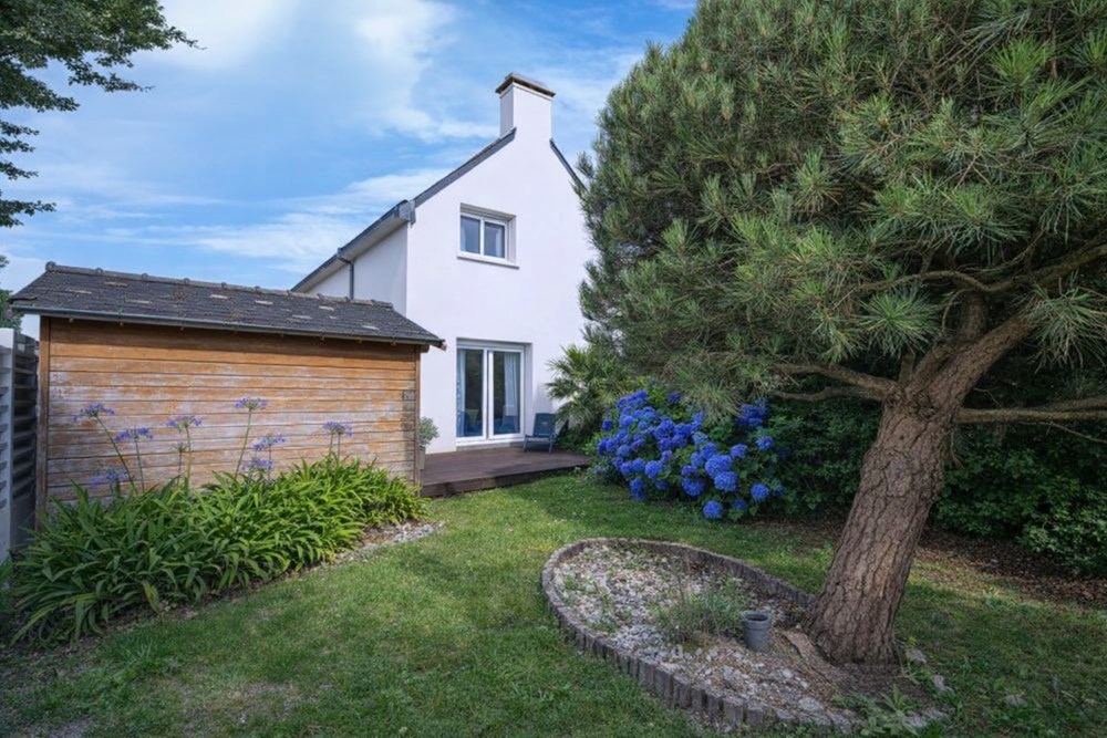 MAISON CONTEMPORAINE T6 - PIECE DE VIE +35M² - 4 CHAMBRES - TERRAIN +600M² - RARE - COUP DE COEUR photo 2