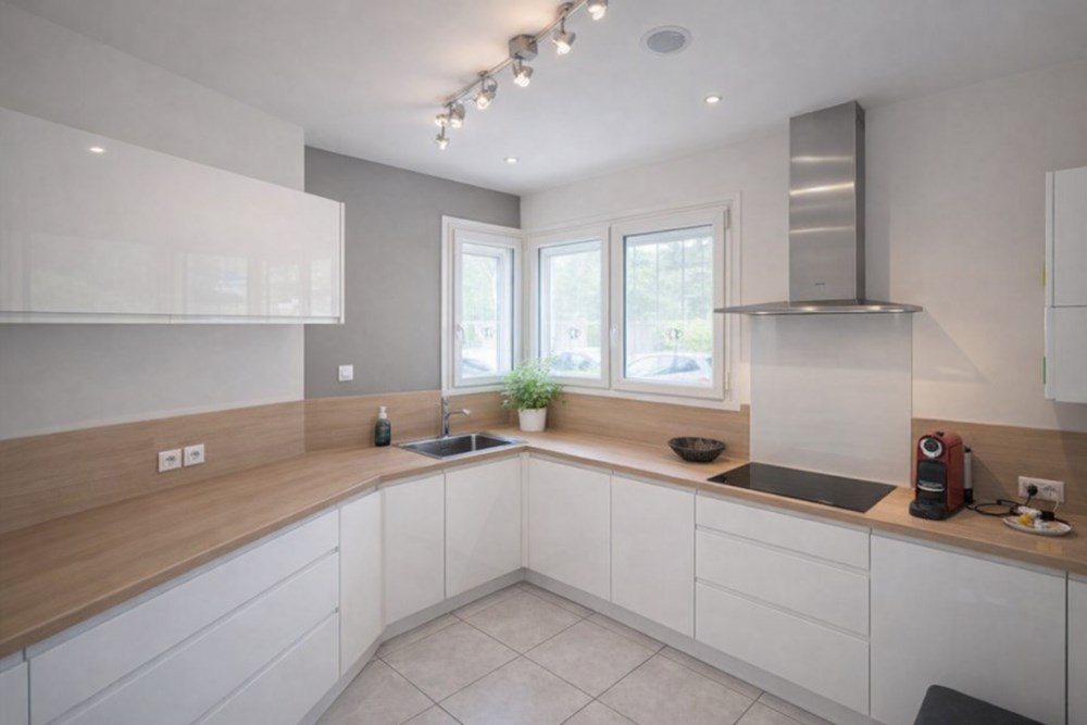 MAISON CONTEMPORAINE T6 - PIECE DE VIE +35M² - 4 CHAMBRES - TERRAIN +600M² - RARE - COUP DE COEUR photo 3