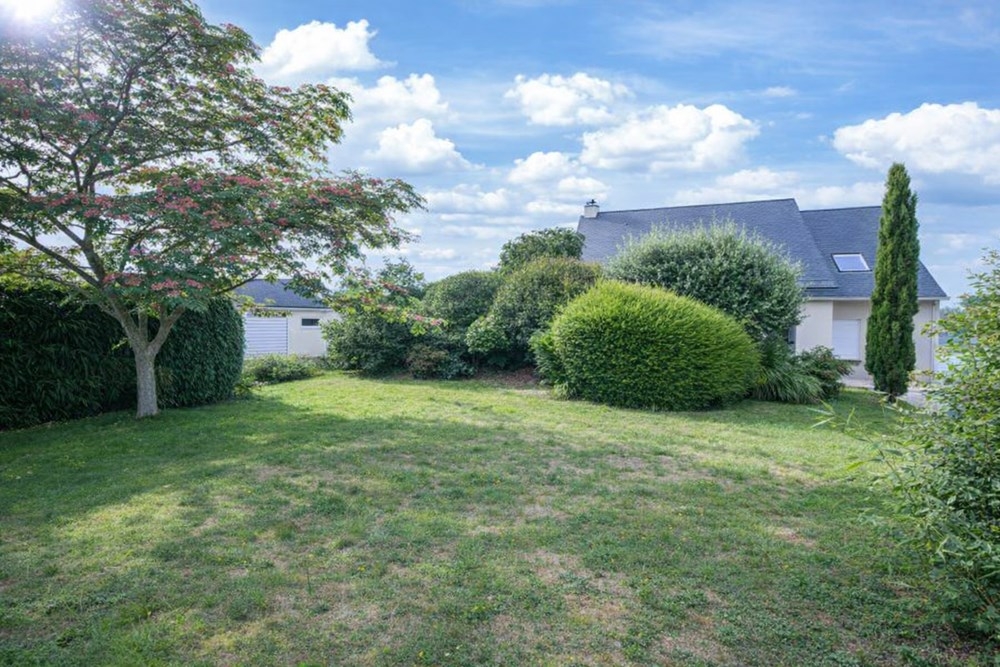 MAISON CONTEMPORAINE T6 - PIECE DE VIE +35M² - 4 CHAMBRES - TERRAIN +600M² - RARE - COUP DE COEUR photo 5