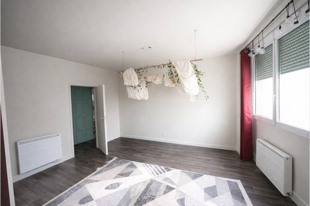 DEUX STUDIOS - CENTRE VILLE PROCHE HARTELOIRE - 1 STUDIO DE 23M² - 1 STUDIO DE 28M² - IDEAL INVESTISSEURS - CAVE - FAIBLE CHARGES - FORT POTENTIEL photo 2