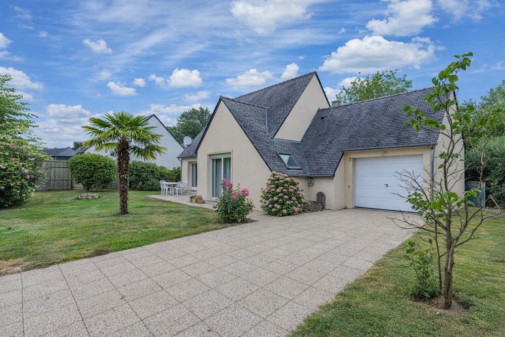 MAISON INDIVIDUELLE 115M² T6 DE 1997 - 4 CHAMBRES - GARAGE SUR TERRAIN CLOS DE 550M²