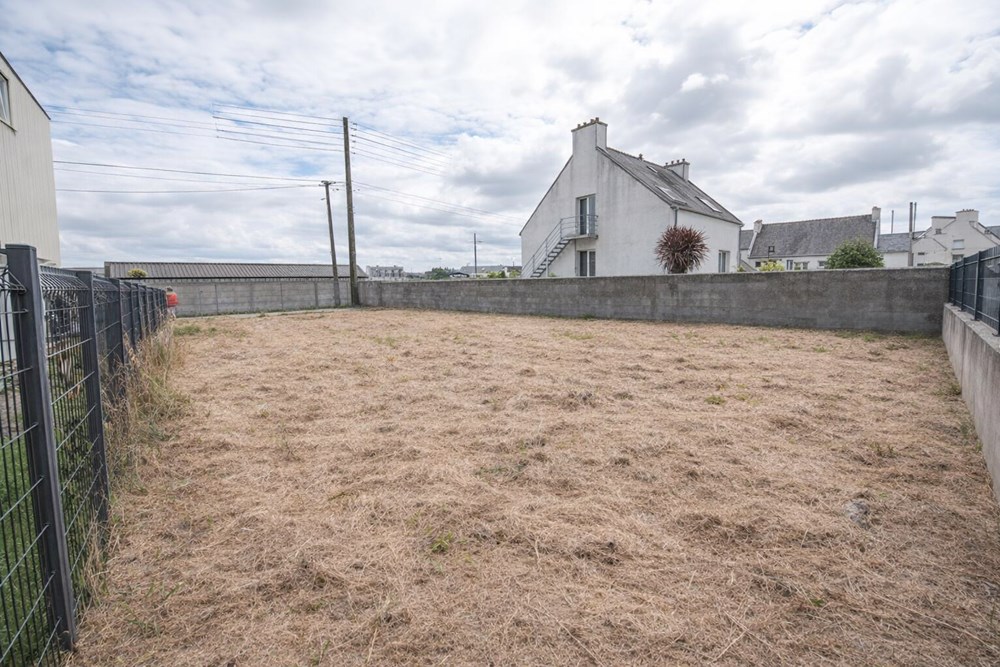 TERRAIN - 223M² - ST RENAN - HORS LOTISSEMENT - NON VIABILISE - BONNE EXPOSITION photo 2
