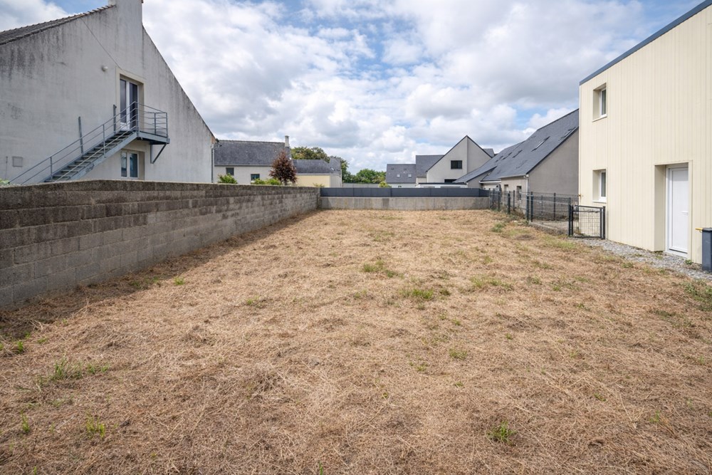 TERRAIN - 223M² - ST RENAN - HORS LOTISSEMENT - NON VIABILISE - BONNE EXPOSITION photo 3
