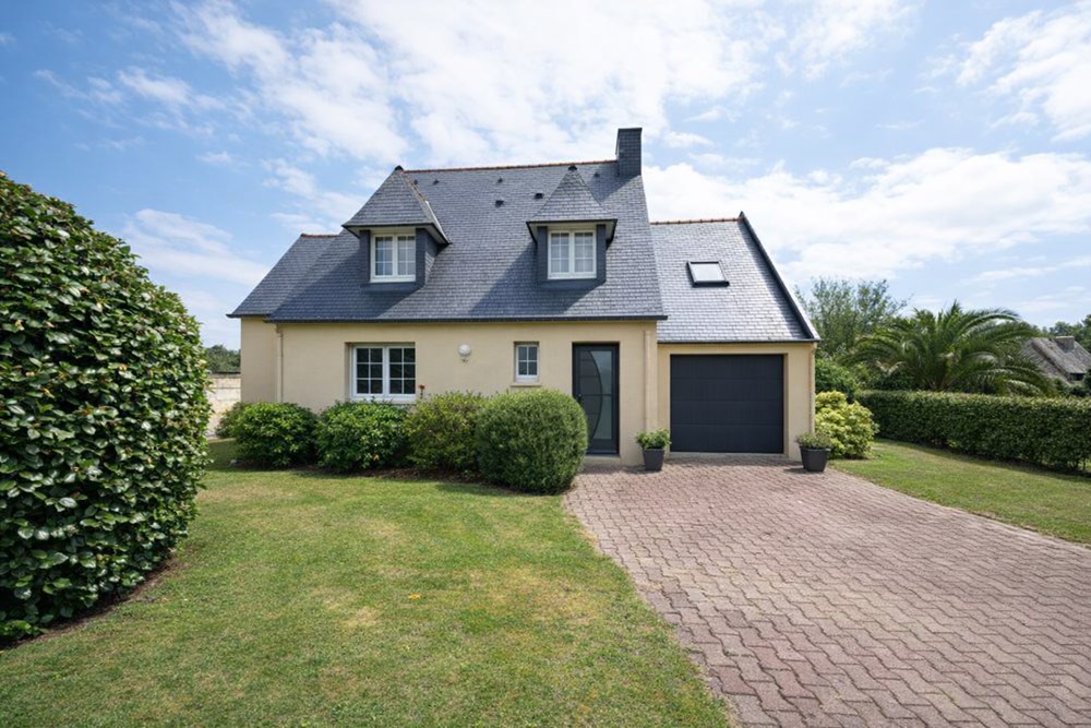 MAISON 121 M2 - 4 CHAMBRES - MAGNIFIQUE TERRAIN ARBORE DE 806 M2 - LUMINEUSE ET CHALEUREUSE - A 15MIN DE BREST ET DE LANDERNEAU photo 5