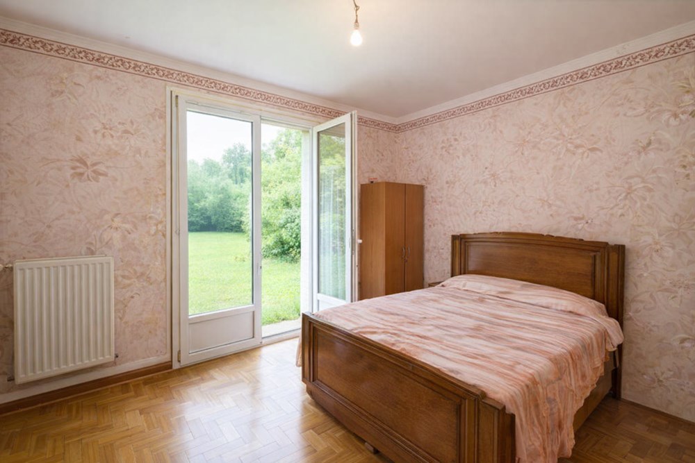MAISON DE 76 M2 - 3 CHAMBRES - TERRAIN DE 9 400 M2 - SOUS-SOL TOTAL - GRENIER AMÉNAGEABLE - BEAU POTENTIEL - photo 4