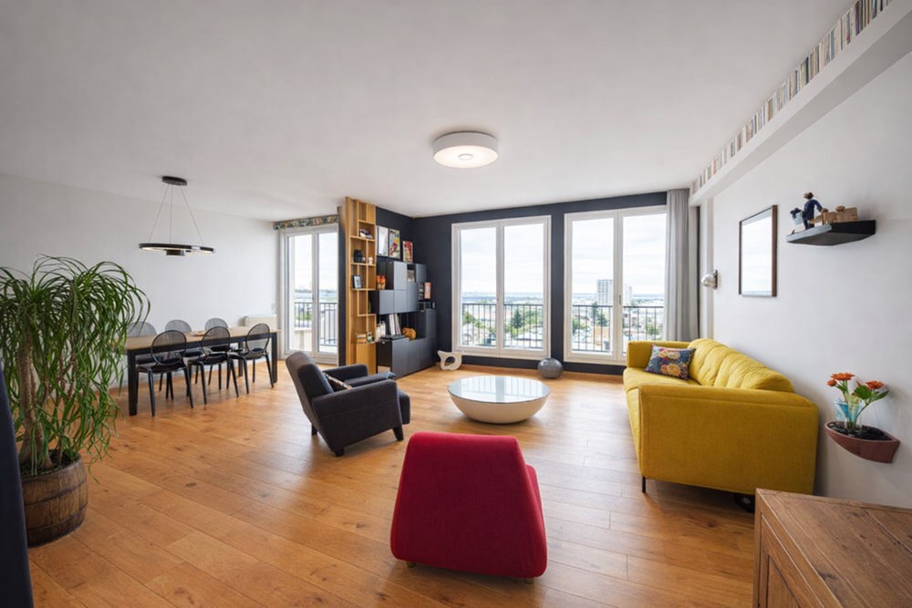 APPARTEMENT DE 91 M2 - 3 CHAMBRES - DERNIER ETAGE - VUE MER - BALCON - ASCENSEUR - GARAGE - CAVE - DALLE BETON
