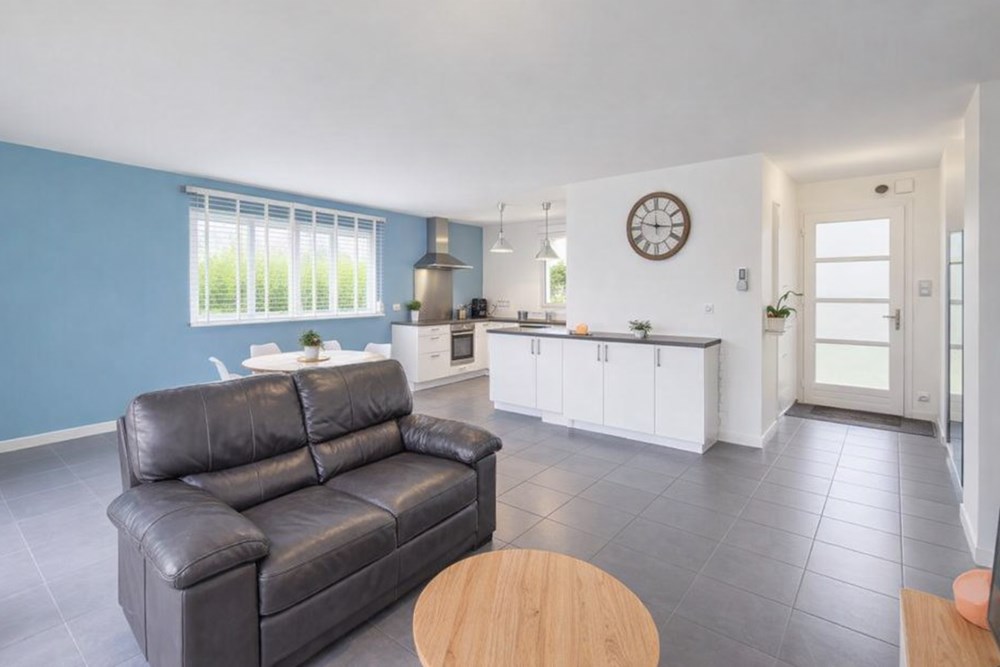 MAISON CONTEMPORAINE DE 2017 DE PLAIN PIED - PIECE DE VIE 40M² - 3 CH - DPE DOUBLE A - AUCUN TRAVAUX - ACCES PMR - RARE photo 5