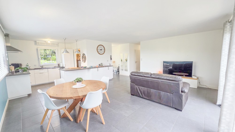 MAISON CONTEMPORAINE DE 2017 DE PLAIN PIED - PIECE DE VIE 40M² - 3 CH - DPE DOUBLE A - AUCUN TRAVAUX - ACCES PMR - RARE