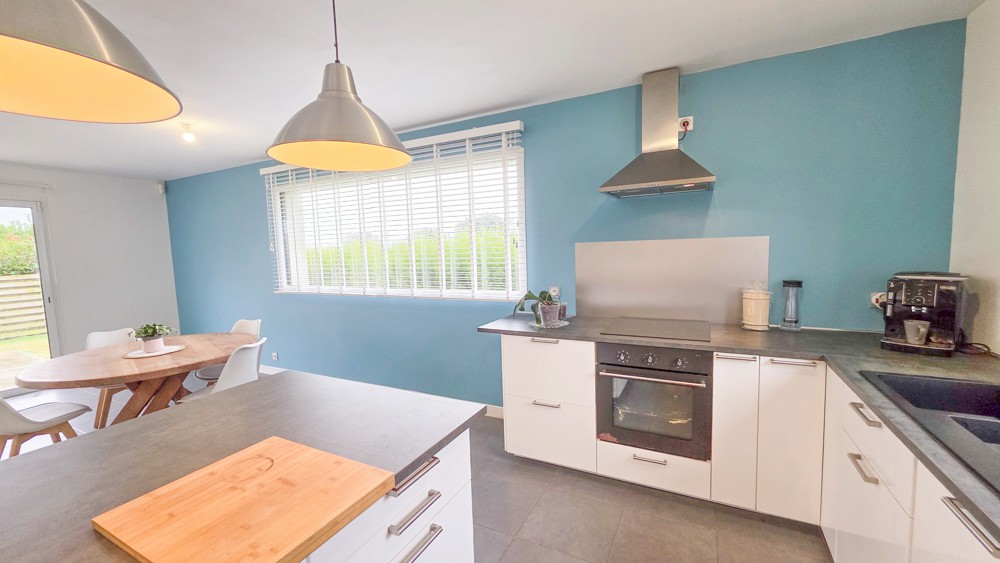 MAISON CONTEMPORAINE DE 2017 DE PLAIN PIED - PIECE DE VIE 40M² - 3 CH - DPE DOUBLE A - AUCUN TRAVAUX - ACCES PMR - RARE photo 2