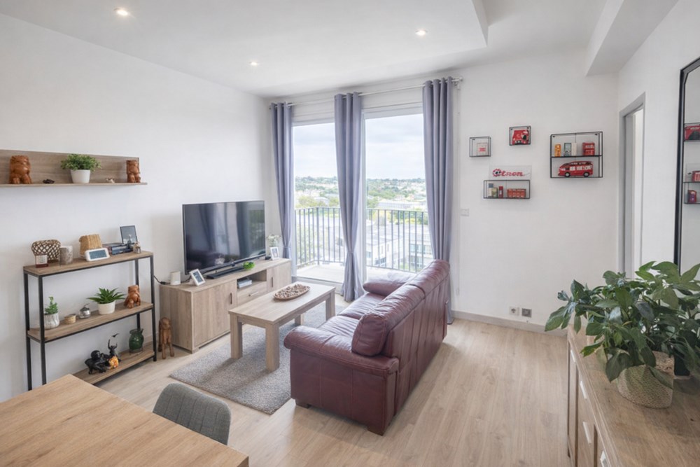 APPARTEMENT T3 - ASCENSEUR - VERDURE - ACCES PMR - CALME - AUCUNS TRAVAUX - DALLE BETON photo 5