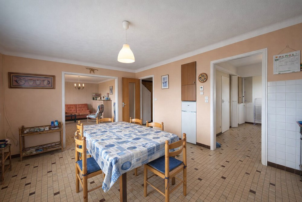 MAISON - T6 - 5 CHAMBRES - CALME - TERRAIN DE 2300M² - BEAU POTENTIEL - PAS DE VIS A VIS - GRANDE PIECE DE VIE - DEPENDANCE photo 3