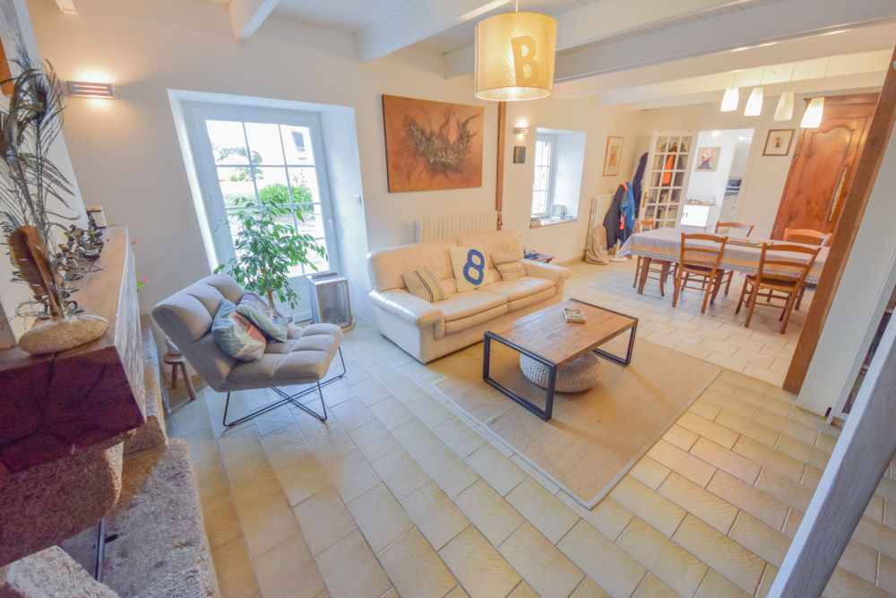 MAISON INDIVIDUELLE T6 - 3 CHAMBRES - ATELIER 40M² - GARAGE 20M² SUR TERRAIN DE 1700M² photo 4