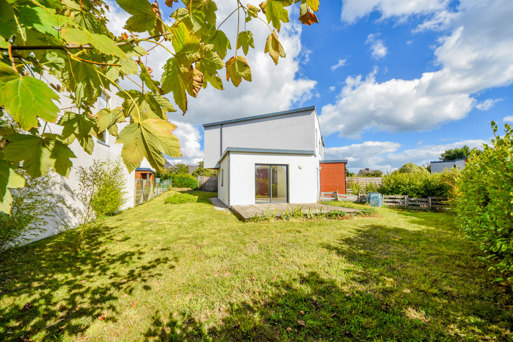 MAISON RECENTE DE 2010 101M² - 4 CHAMBRES - FAIBLE DPE - GARAGE SUR TERRAIN CLOS DE 350M² photo 3