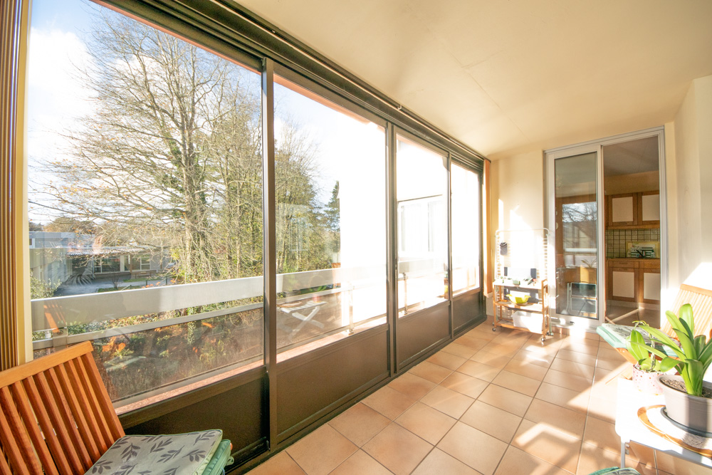 APPARTEMENT - T4 - 3 CHAMBRES - ASCENSEUR - IDEALEMENT SITUE - PLACE DE PARKING - RARE SUR LE MARCHE.