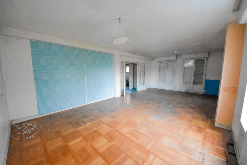 MAISON NEOBRETONNE INDIVIDUELLE T7 170M² AVEC SOUS-SOL INTEGRAL - MULTIPLES POSSIBILITES D'AMENAGEMENT SUR TERRAIN DE 650M² photo 2