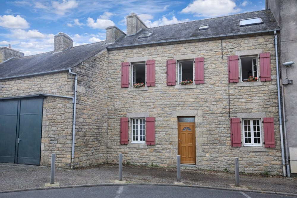 MAISON R+2 DE 110 M² - 2/4 CHAMBRES - CHARME DU DEBUT DU SIECLE - JARDINET - IDEAL COUPLE/FAMILLE/INVESTISSEUR