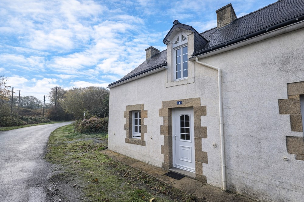 MAISON T2 DE CHARME SUR 200 M² DE TERRAIN - RENOVATION DE QUALITE - EXCELLENT DPE - COUP DE COEUR - RARE photo 4