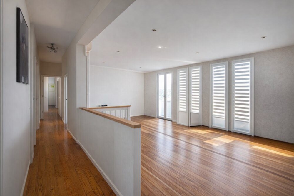 À VENDRE - APPARTEMENT DE 77 M2 - DERNIER ETAGE -2 CHAMBRES (POSSIBLE 3) - DALLE BETON - FAIBLE CHARGES - DPE D photo 2