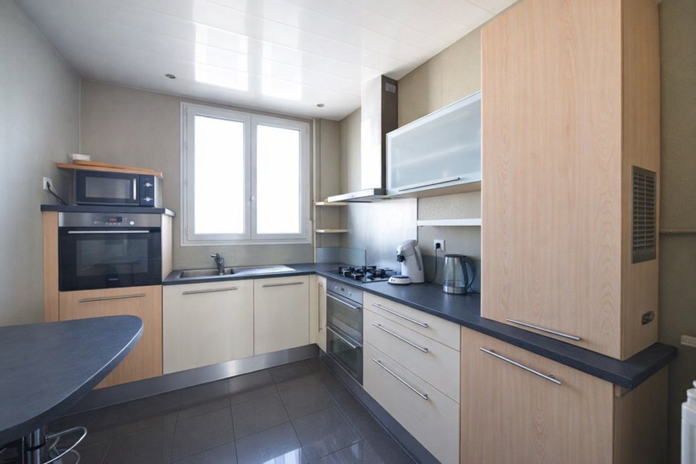 À VENDRE - APPARTEMENT DE 77 M2 - DERNIER ETAGE -2 CHAMBRES (POSSIBLE 3) - DALLE BETON - FAIBLE CHARGES - DPE D photo 4