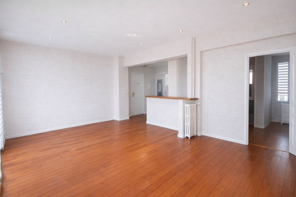 À VENDRE - APPARTEMENT DE 77 M2 - DERNIER ETAGE -2 CHAMBRES (POSSIBLE 3) - DALLE BETON - FAIBLE CHARGES - DPE D photo 3
