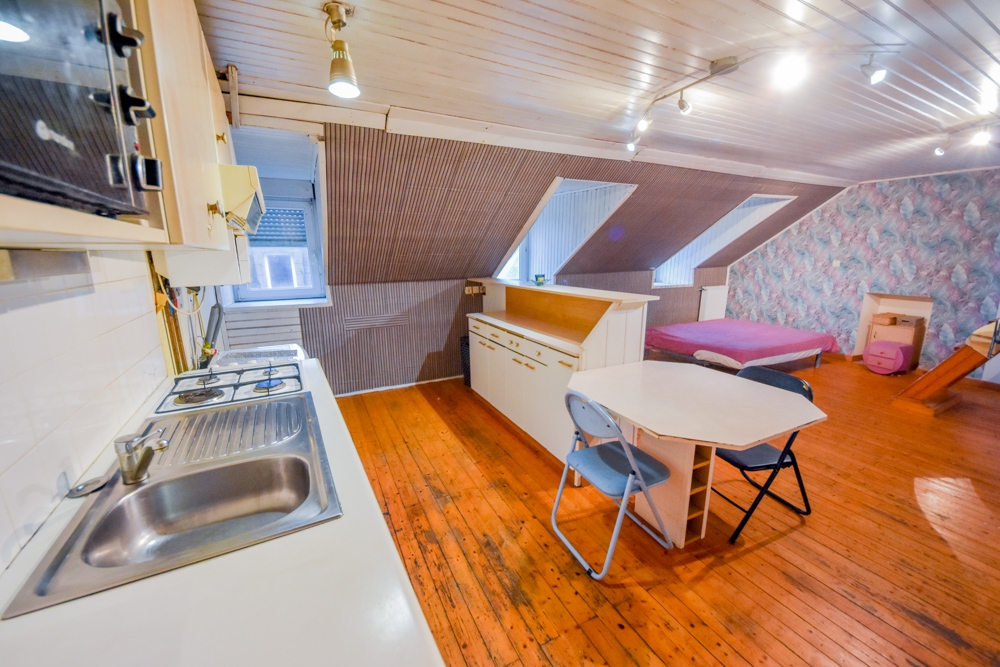 APPARTEMENT T2 DUPLEX 41M² - SYNDICATDE COPROPRIETE BENEVOLE - VUE DEGAGEE - BEAU POTENTIEL photo 3