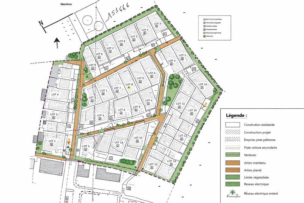 TERRAIN CONSTRUCTIBLE - VIABILISE - 394 M2 - AU BOURG DE CAST- BELLE OPPORTUNITE photo 2