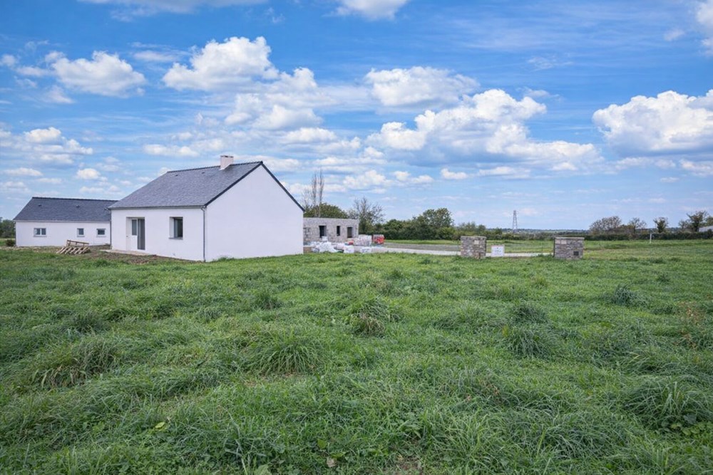 TERRAIN CONSTRUCTIBLE - VIABILISE - 394 M2 - AU BOURG DE CAST- BELLE OPPORTUNITE photo 5
