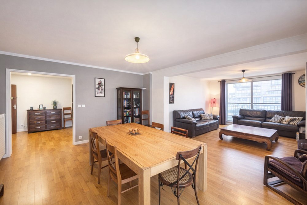 APPARTEMENT T5 AVEC BELLE PIECE DE VIE - 3/4 CHAMBRES - BALCONS-TERRASSE-ASCENSEUR-PARKING PRIVATIF - AUCUN TRAVAUX photo 2