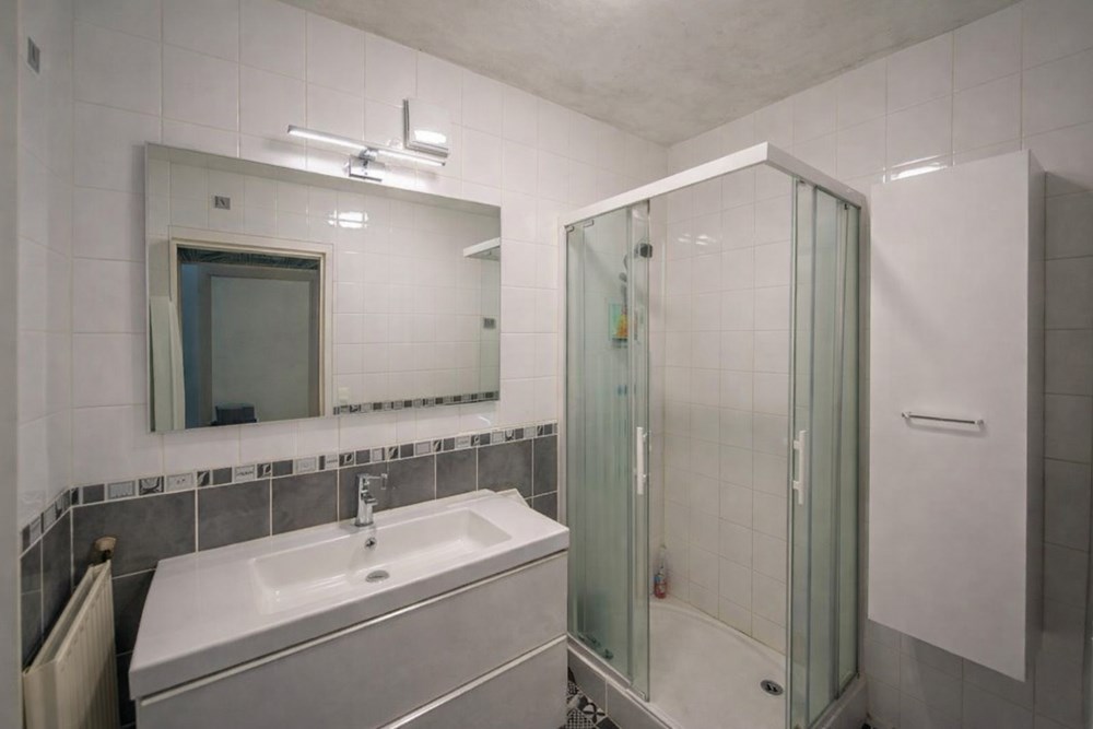 APPARTEMENT - T5 - 4 CHAMBRES - COLOCATION EN PLACE - IDEAL INVESTISSEUR - DPE D - BALCON. photo 5
