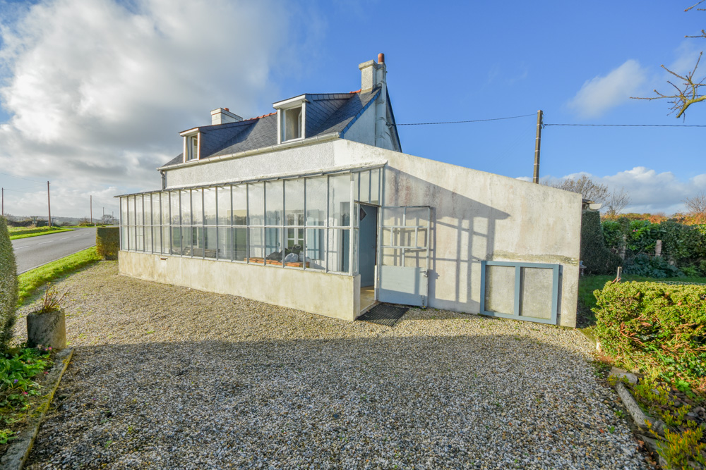 MAISON INDIVIDUELLE T4 - 2 CHAMBRES - VERANDA ET APPENTIS - TERRAIN CLOS 1000M²