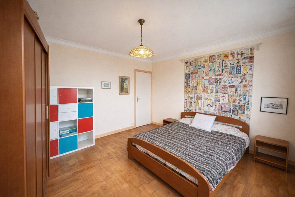 BREST - DOURJACQ - MAISON 122M² - 5 PIECES - STUDIO AMENAGE - GRANDE PIECE DE VIE - JARDIN CLOS - SECTEUR RECHERCHE photo 4