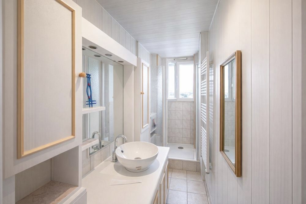 BREST - DOURJACQ - MAISON 122M² - 5 PIECES - STUDIO AMENAGE - GRANDE PIECE DE VIE - JARDIN CLOS - SECTEUR RECHERCHE photo 5