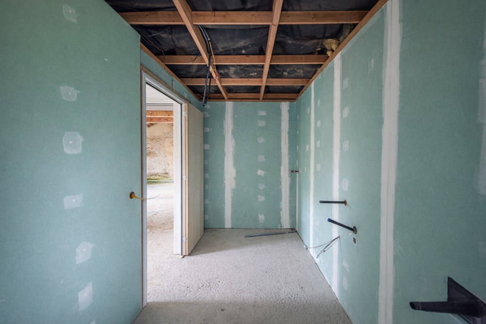 MAISON DE 120 M² SUR 3000M² DE TERRRAIN - 3 CHAMBRES - CARPORT 38M² - CALME - CHARME - RENOVATION A FINIR photo 5