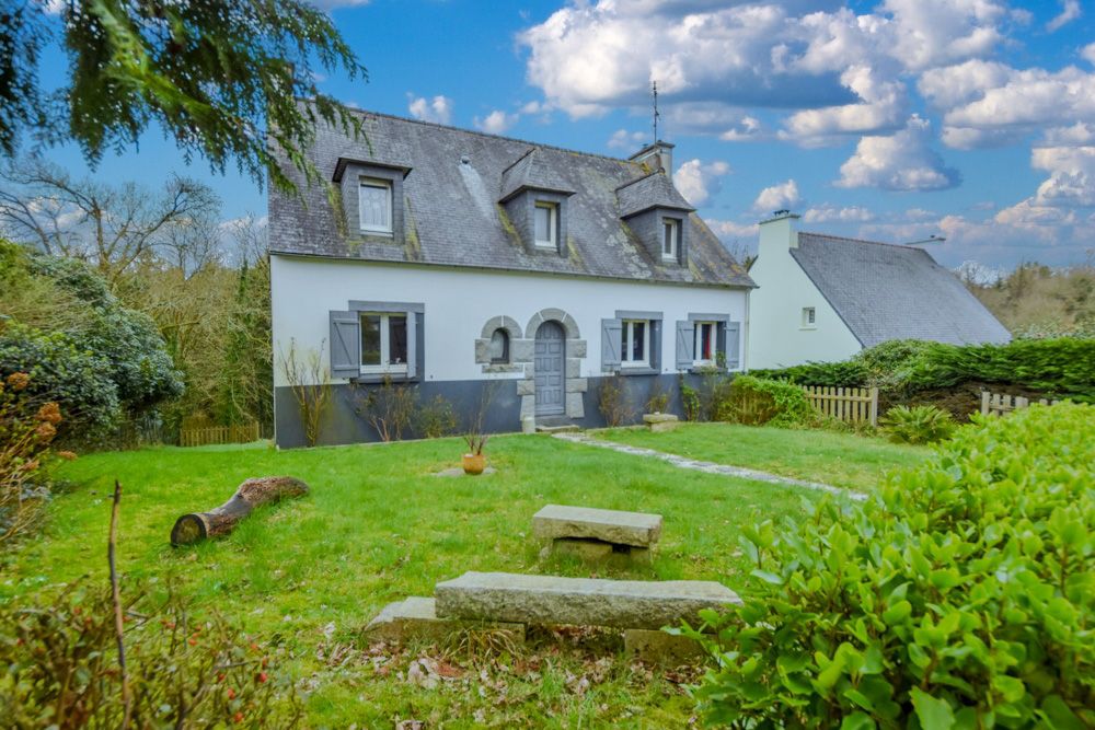 MAISON INDIVIDUELLE T7 131M² - 4 CHAMBRES - SOUS-SOL COMPLET SUR TERRAIN CLOS DE 1000M²