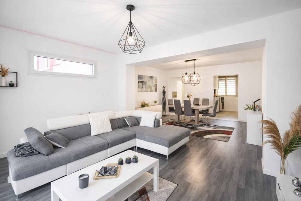 MAISON DE 120M2 - 6 CHAMBRES - SANS TRAVAUX - JARDIN CLOS - POMPE A CHALEUR AIRE /EAU - FENETRES PVC - DPE C photo 2