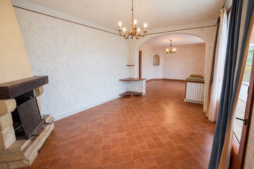 MAISON T6 122M² - 4 CHAMBRES - SOUS-SOL INTEGRAL - QUARTIER CALME - TERRAIN DE 430M² photo 2