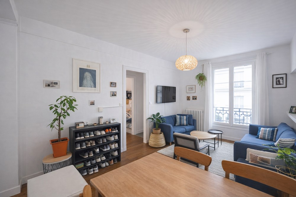 APPARTEMENT - RUE DE LA REPUBLIQUE - T3 - 2 CHAMBRES - IDEALEMENT SITUE - 1ER ETAGE - CAVE. photo 4