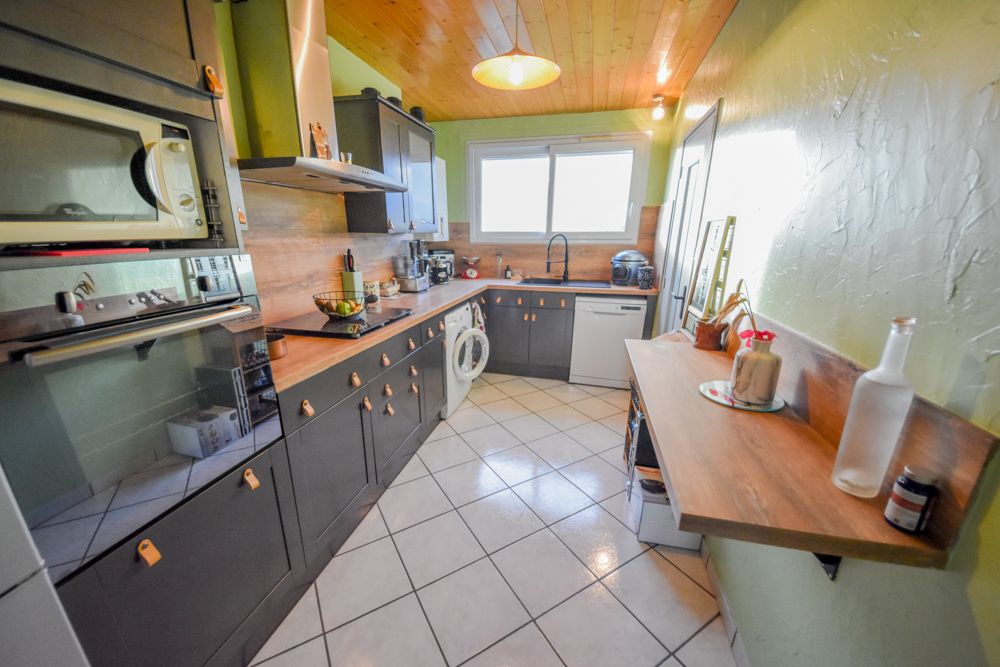 APPARTEMENT 68M² T3 - 2 CHAMBRES - DERNIER ETAGE - DALLE BETON - LUMINEUX - AUCUNS TRAVAUX photo 2