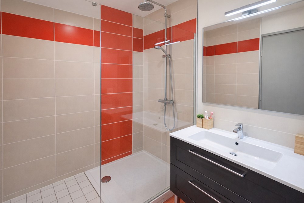 APPARTEMENT 68M² T3 - 2 CHAMBRES - DERNIER ETAGE - DALLE BETON - LUMINEUX - AUCUNS TRAVAUX photo 5