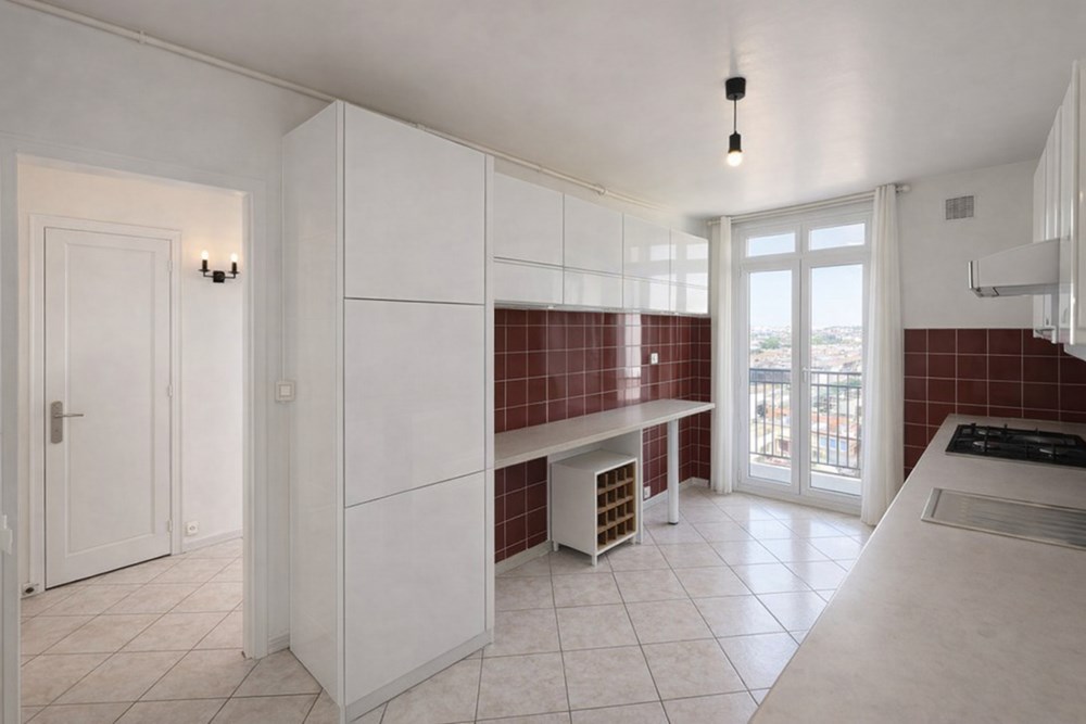 APPARTEMENT - T4 - 2 CHAMBRES - VUE MER - DALLE BETON - ASCENSEUR - PROCHE GARE - DPE D - GARAGE EN OPTION. photo 4
