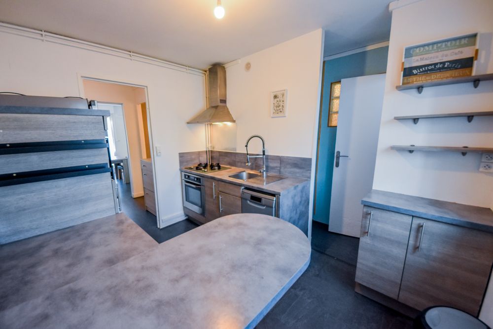 APPARTEMENT 77M² T5 - DALLE BETON - 2 CHAMBRE POSSIBLE 3 - IDEAL COLOCATION - BEAU POTENTIEL photo 4