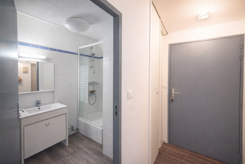 APPARTEMENT - T1 - STUDIO - DPE C - IDEAL INVESTISSEUR OU PREMIER ACHAT - BALCON. photo 3