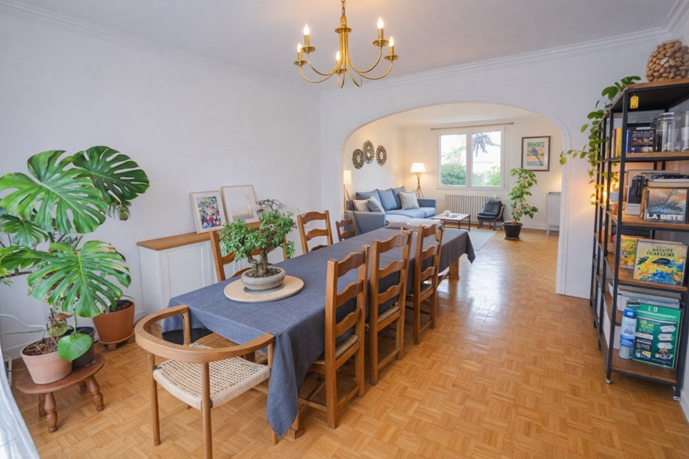 MAISON DE VILLE 115M² DE 1972 T6 - 4 CHAMBRES - SOUS-SOL SUR TERRAIN CLOS DE 275M² photo 4