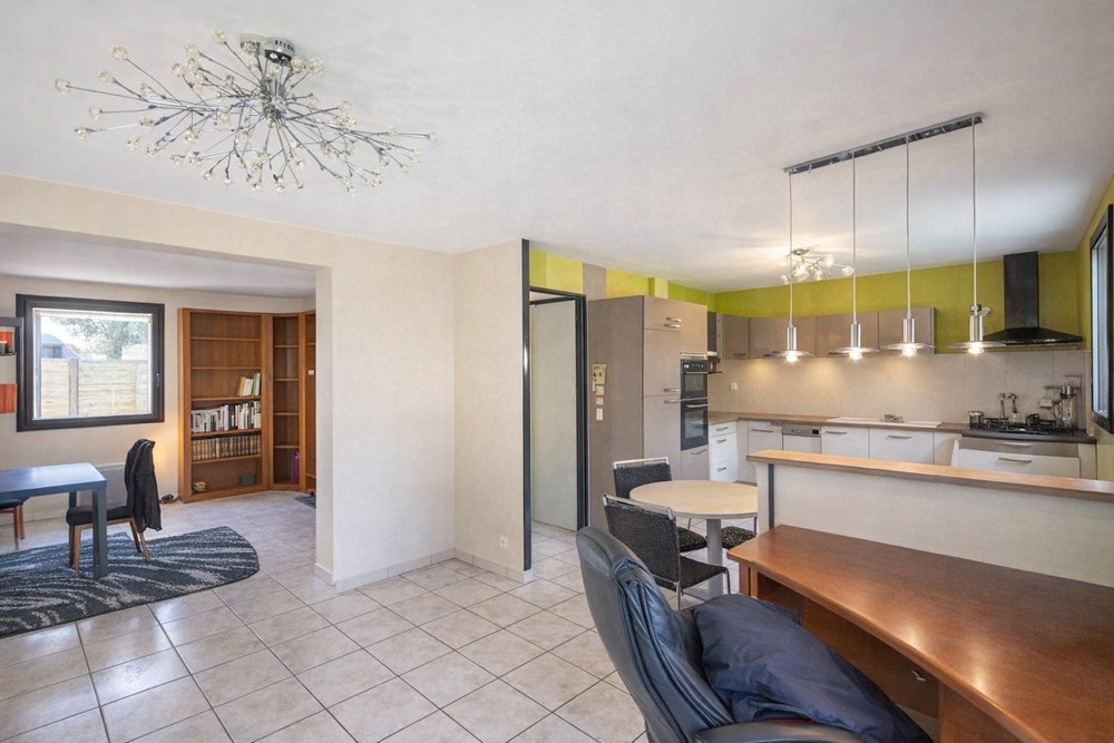 MAISON 136 M²- T5 - 3 CHAMBRES POSSIBLE 4 - DPE D - QUARTIER CALME - EN IMPASSE - SOUS SOL COMPLET - RARE SUR LE MARCHE photo 4