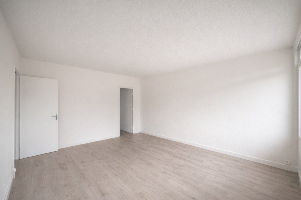 APPARTEMENT - T3 - 2EM ETAGE - 2 CHAMBRES - IDEALEMENT SITUE - DPE D - BALCON - ASCENSEUR photo 4