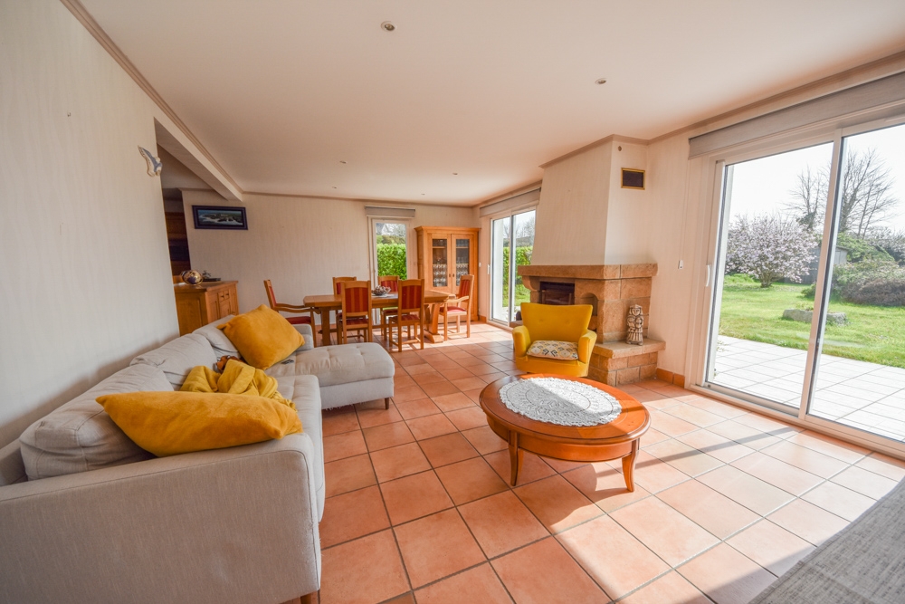 MAISON INDIVIDUELLE T7 125M² DE 2000 - 5 CHAMBRES POSSIBLE 6 - DOUBLE GARAGE SUR TERRAIN DE 1525M²
