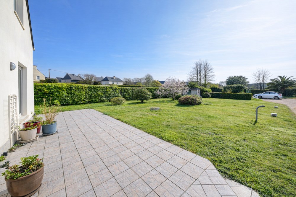 MAISON INDIVIDUELLE T7 125M² DE 2000 - 5 CHAMBRES POSSIBLE 6 - DOUBLE GARAGE SUR TERRAIN DE 1525M²