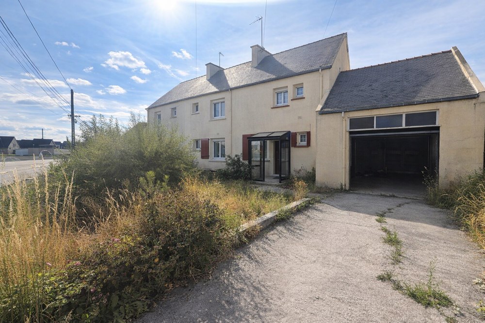 MAISON - T5 - 3 CHAMBRES POSSIBLE 5 - SOUS SOL COMPLET - BEAU POTENTIEL - GARAGE. photo 2