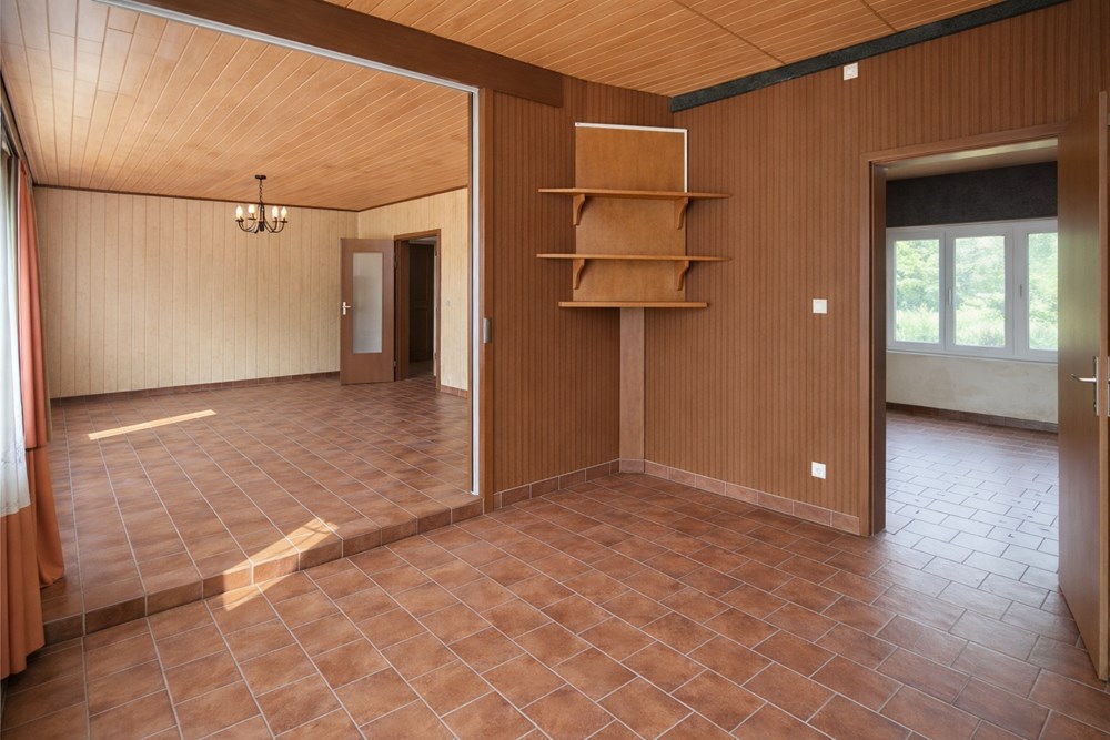 MAISON - T5 - 3 CHAMBRES POSSIBLE 5 - SOUS SOL COMPLET - BEAU POTENTIEL - GARAGE. photo 3